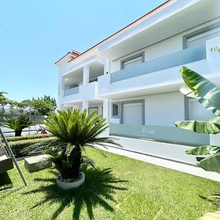 White House Kokas Luxury Apartment