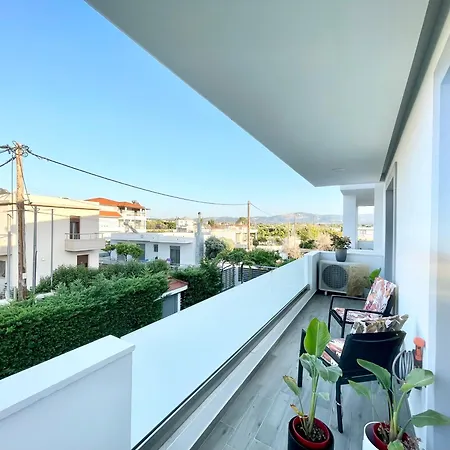 White House Kokas Luxury